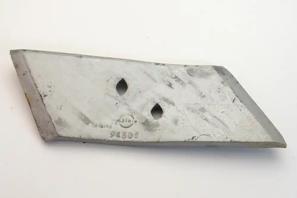 SK0006368-CZ20260306-083332-0-1772757212-size5-17528373445784-175 Aktuální Dláto levé XL, XU