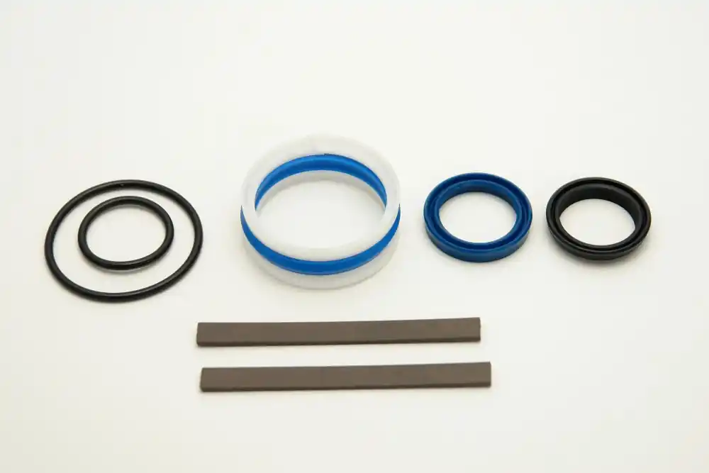 Akce Sada těsnění hydraulického válce  (pro 7011-8043)