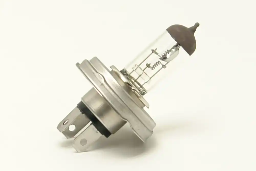 Žárovka halogenová s asymetrickou paticí(P45-41) Exkluzivní