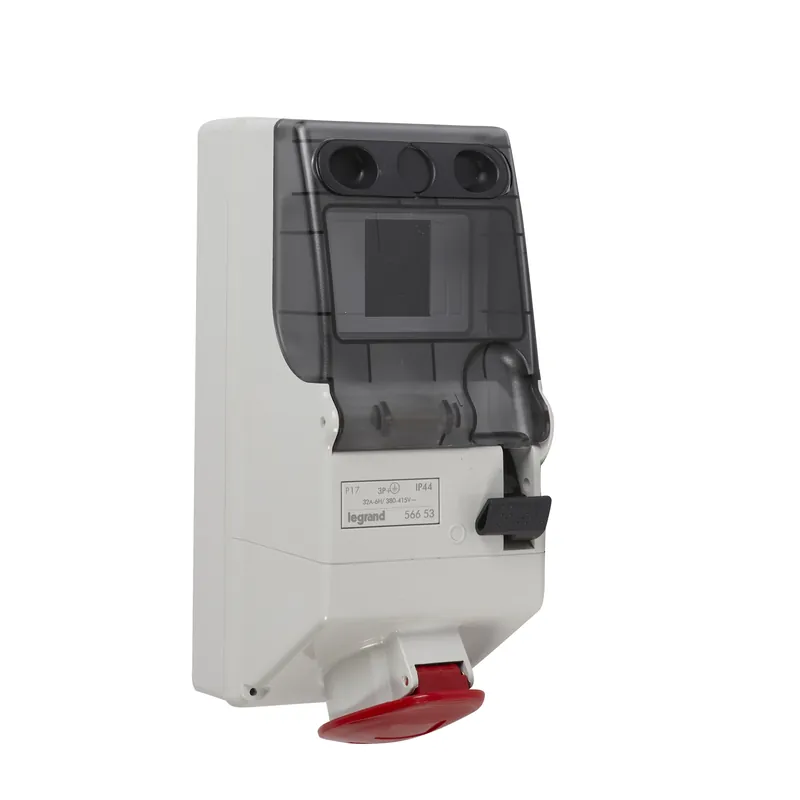 056653 ZÁS.BOX 400V, 4K, 32A, VYPÍNAČ Trendový