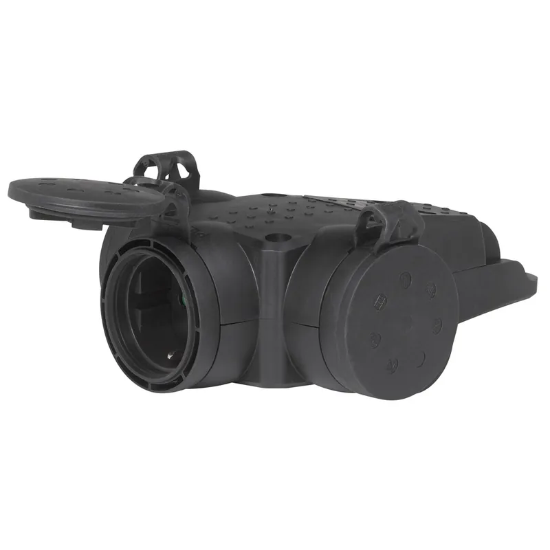 ZÁS.GUMA 3X2P+T ČERNÁ SCH.IP44 Odeslání Ihned