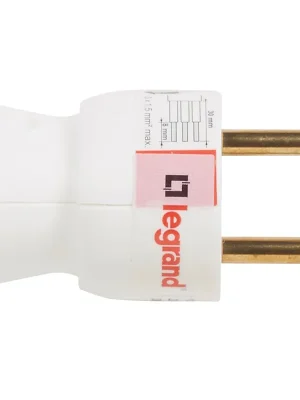 Aktuální 050101, VIDLICE  2P+T 16A,BOČNÍ,BÍLÁ