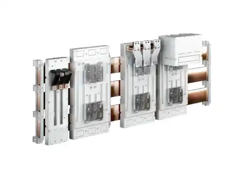 SK0165629-CZ20260306-083626-0-1772757395-pim-868737_1 Adaptér MCCB šroubové upevnění, 1000A Omezená Nabídka